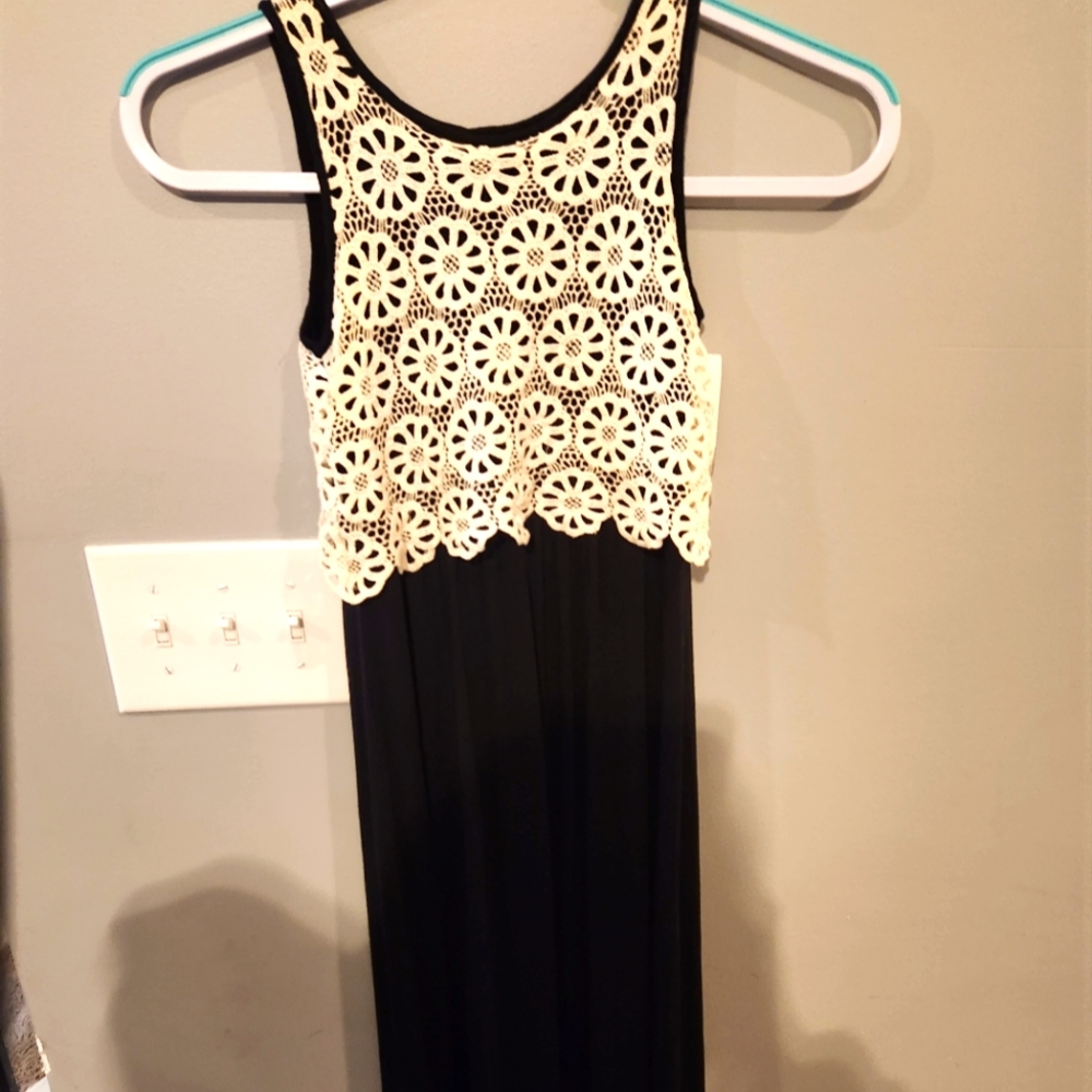 Design history girls size M dress black/cream